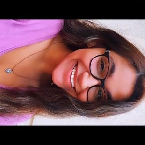Meet your Posher, Gianina